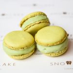 Matcha Tea & Coconut vegan macarons